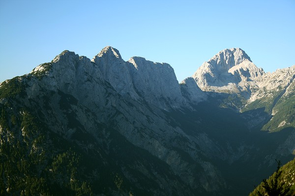 img00004.jpg